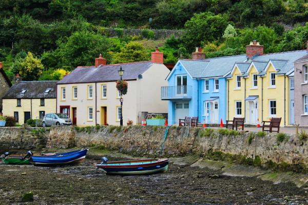 a row of houses in a seaside town